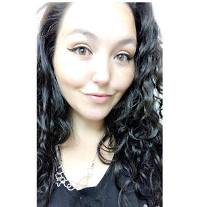 Meet your Posher, Marissa